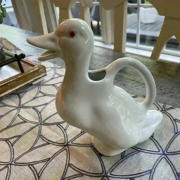 Vintage White Ceramic Duck Pitcher - Picture 9 of 13